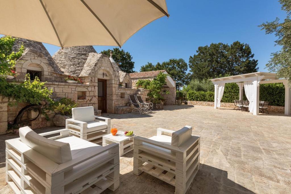 Trullo Dei Messapi Apartment Ceglie Messapica Luaran gambar