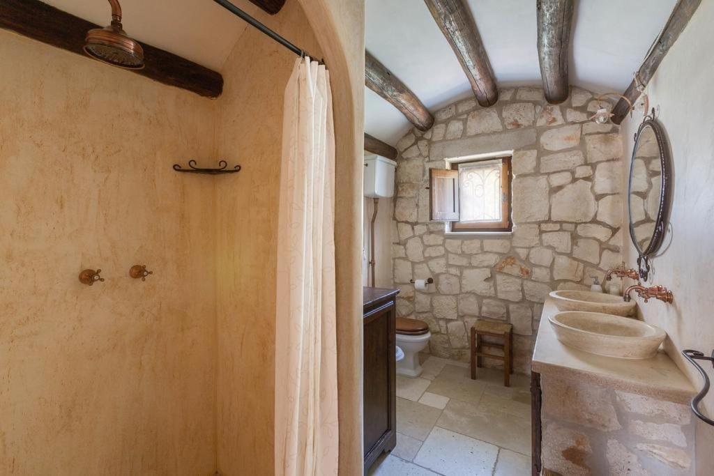 Trullo Dei Messapi Apartment Ceglie Messapica Luaran gambar